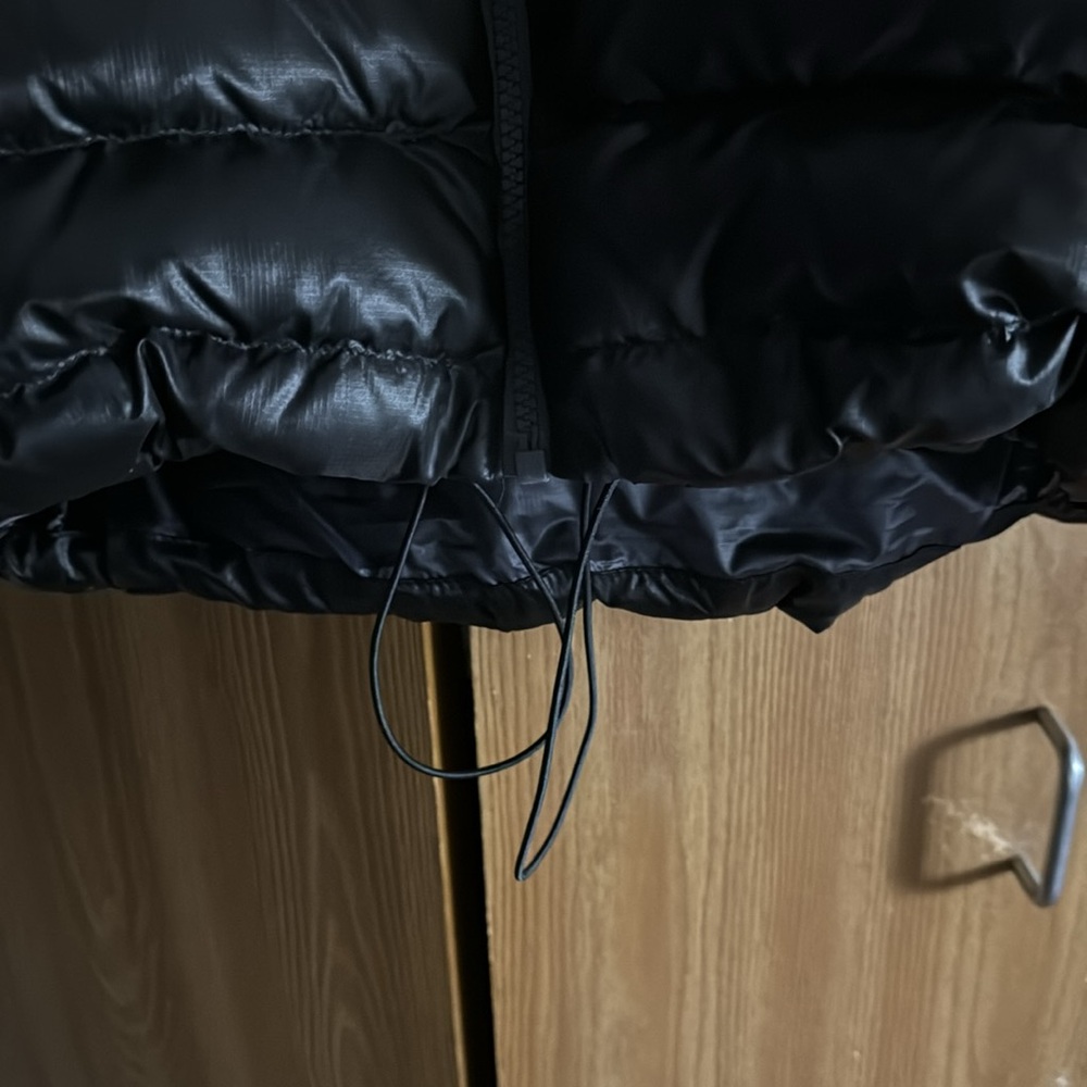 NORTH FACE PUFFER,  BRAND NEW - Picture 5 of 6